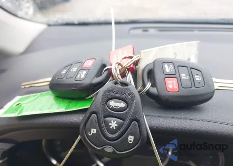 2014 Toyota Corolla Le из США, поврежденный, VIN 2T1BURHE8EC092425